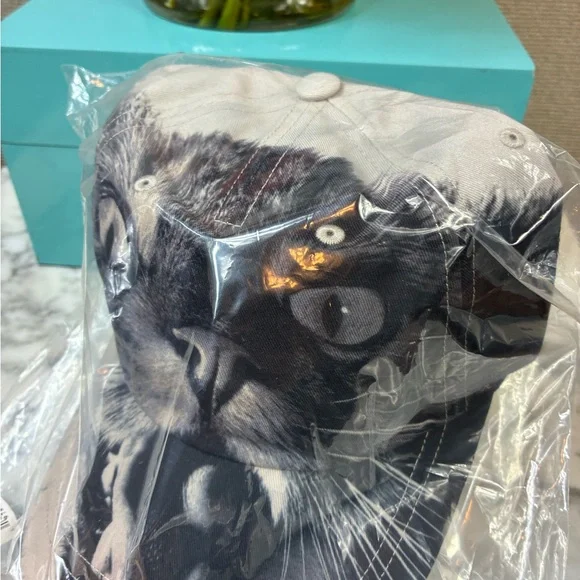 Tory Burch Cat Printed Portrait OS Baseball Cap Hat - NWT  display picture 3